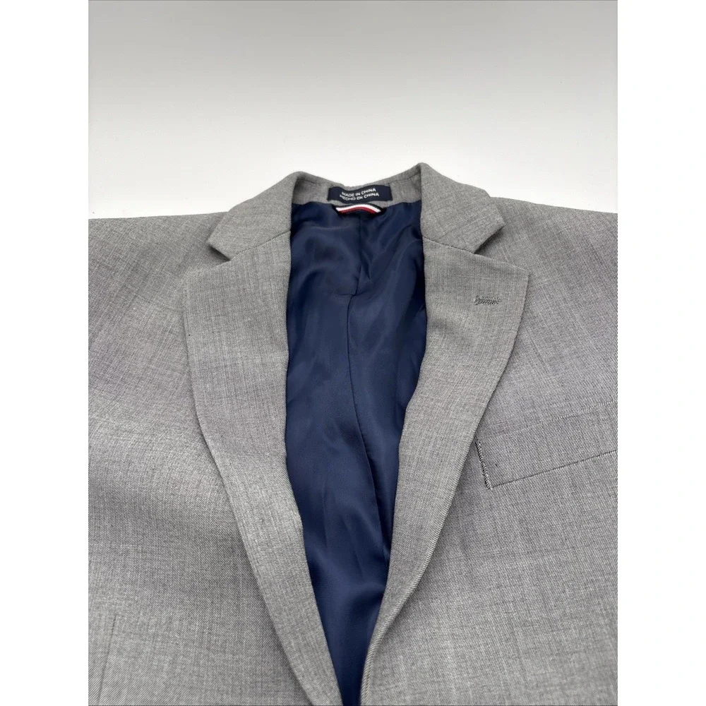 Tommy Hilfiger this product